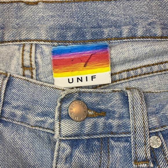 UNIF High Waisted Mom Jeans in light blue - Picture 5 of 7